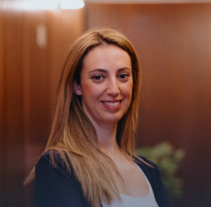 Read more about the article Mara Oliveira